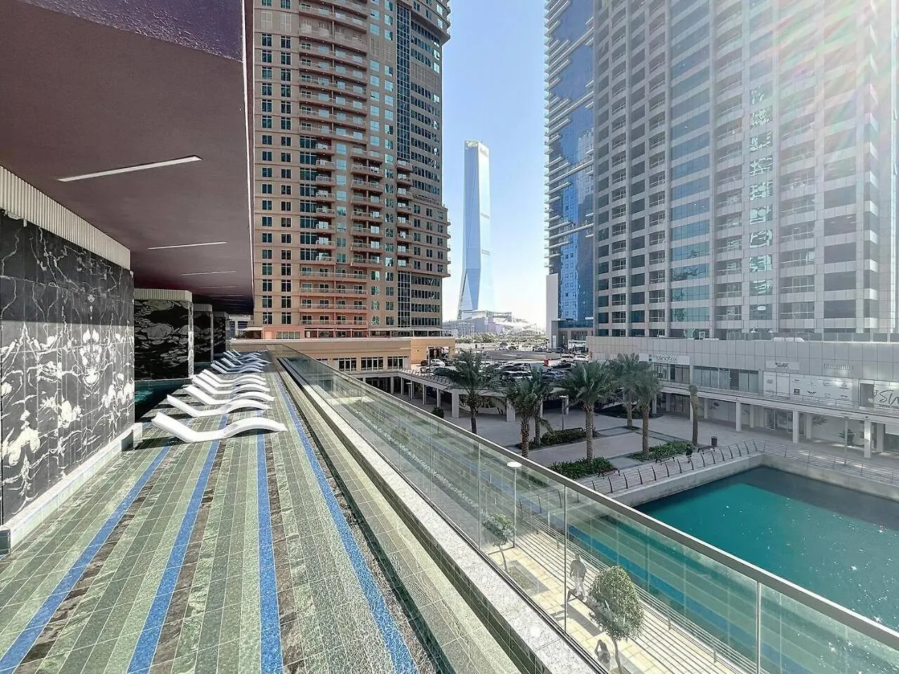 Mbl Royal - Cosy One Bedroom With City View Dubai