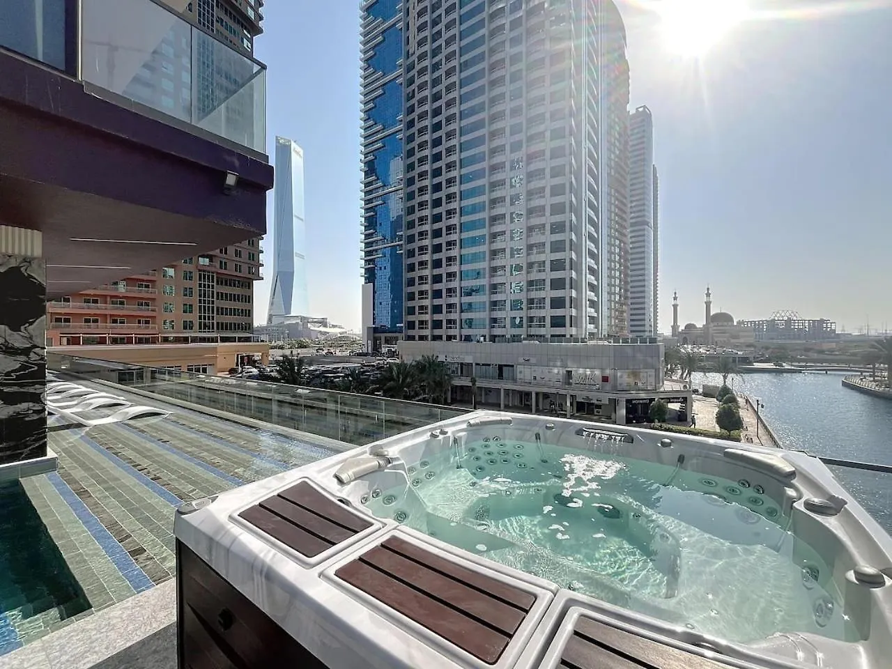 Mbl Royal - Cosy One Bedroom With City View Dubai United Arab Emirates